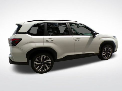 Used 2026 Subaru Forester Touring AWD/4WD image 8