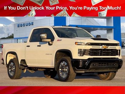 Used 2025 Chevrolet Silverado 2500 Custom w/ Custom Convenience Package
