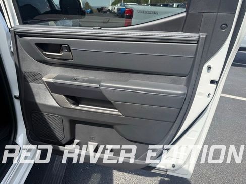 Used 2026 Toyota Tundra Platinum image 18