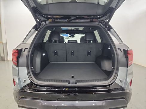 New 2026 GMC Terrain AT4 w/ Convenience Package III image 7