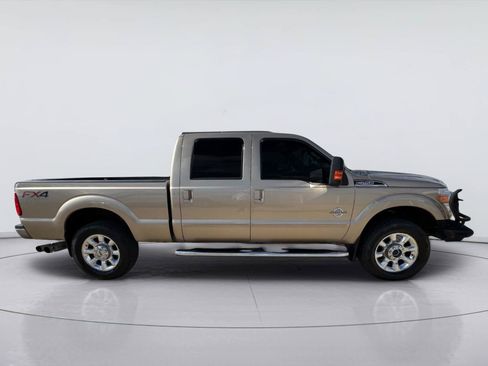 Used 2014 Ford F250 Lariat w/ Lariat Ultimate Package AWD/4WD image 2