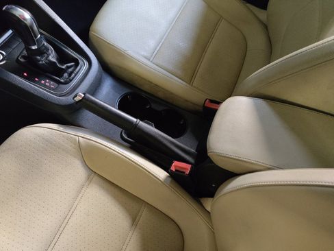 Used 2017 Volkswagen Jetta SE image 26