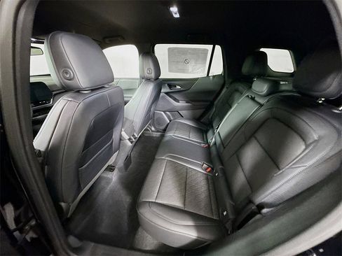 New 2026 Chevrolet Equinox LT w/ Convenience Package II image 18