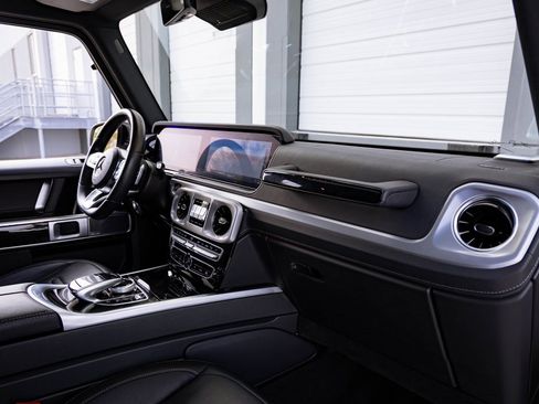 Used 2020 Mercedes-Benz G 550 image 27