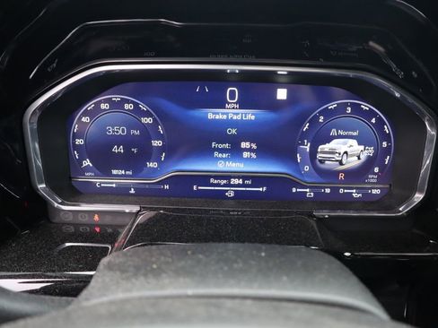 Used 2022 Chevrolet Silverado 1500 LTZ w/ LTZ Premium Package image 25