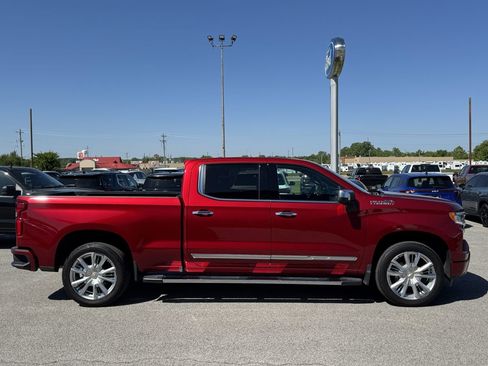 Used 2026 Chevrolet Silverado 1500 High Country w/ Technology Package AWD/4WD image 3