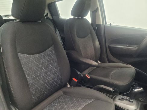 Used 2020 Chevrolet Spark LT image 21