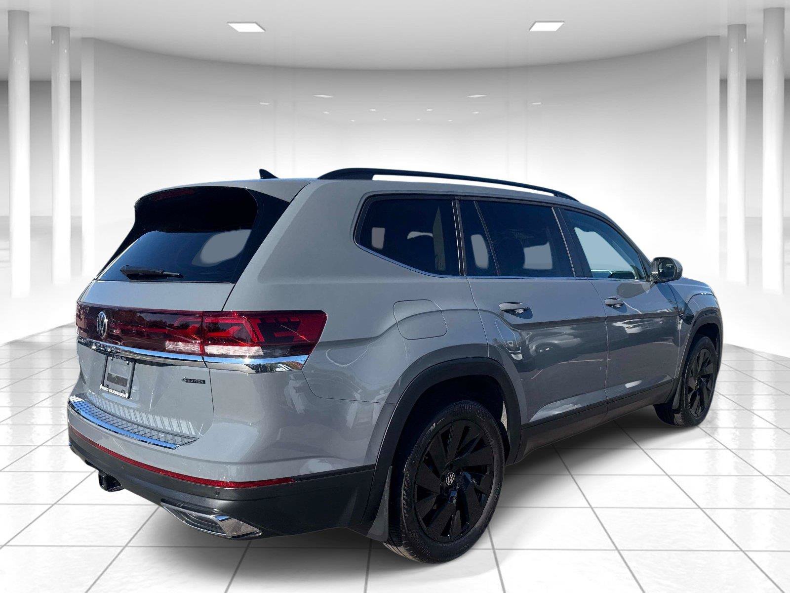 Certified 2026 Volkswagen Atlas SE AWD/4WD image 3