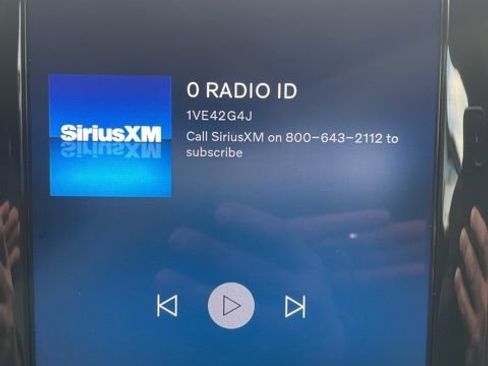 Certified 2025 Volvo XC60 B5 Plus image 18