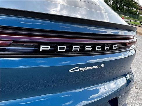 Used 2026 Porsche Cayenne S AWD/4WD image 22