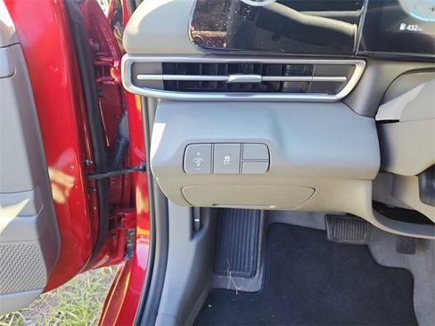 New 2024 Hyundai Elantra SEL image 23