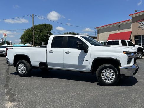 Used 2022 Chevrolet Silverado 2500 LT w/ Convenience Package image 21