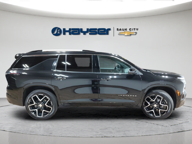 Used 2026 Chevrolet Traverse High Country w/ LPO, Floor Liner Package AWD/4WD image 8