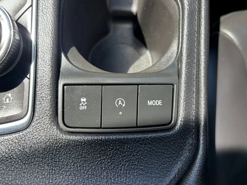 Used 2022 Cadillac XT4 Luxury w/ Cold Weather Package FWD image 44