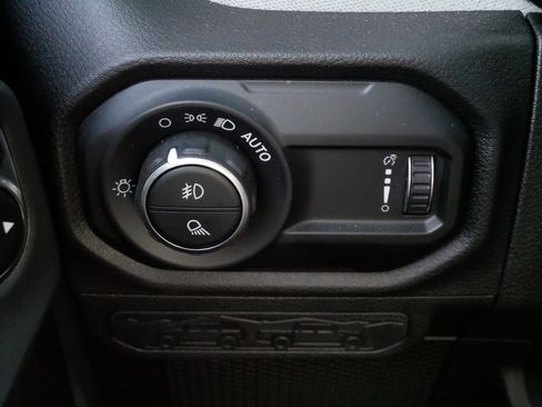 Used 2025 Jeep Gladiator Sport AWD/4WD image 27