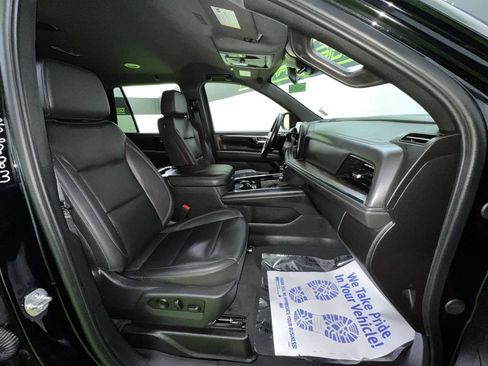 Used 2025 Chevrolet Tahoe LT AWD/4WD image 31
