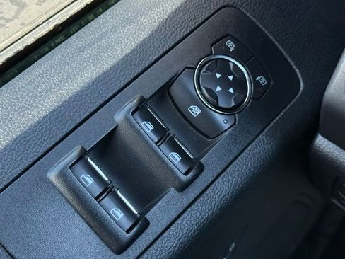 Used 2017 Ford F150 XLT w/ Equipment Group 302A Luxury AWD/4WD image 18