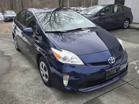 Used 2013 Toyota Prius Three image 7