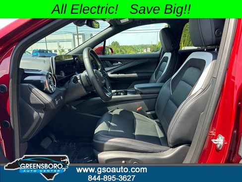 Used 2024 Chevrolet Blazer EV LT AWD/4WD image 12