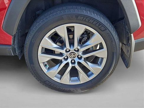Used 2023 Toyota RAV4 XLE Premium FWD image 13