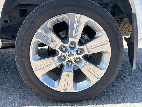 Used 2016 Ford F150 Limited image 9