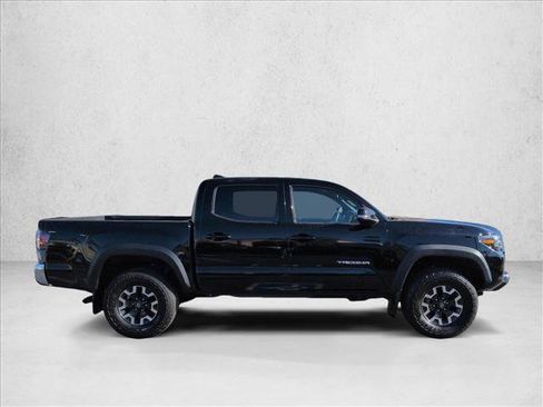 Used 2023 Toyota Tacoma TRD Off-Road AWD/4WD image 4
