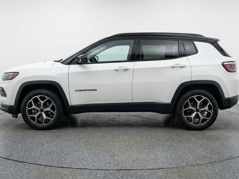 Used 2025 Jeep Compass Limited AWD/4WD image 5