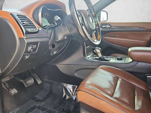 Used 2021 Jeep Grand Cherokee Overland image 10