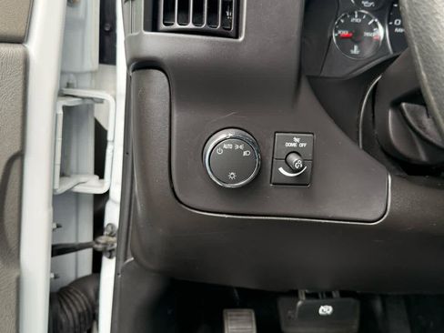 Used 2024 GMC Savana 2500 w/ Driver Convenience Package image 17