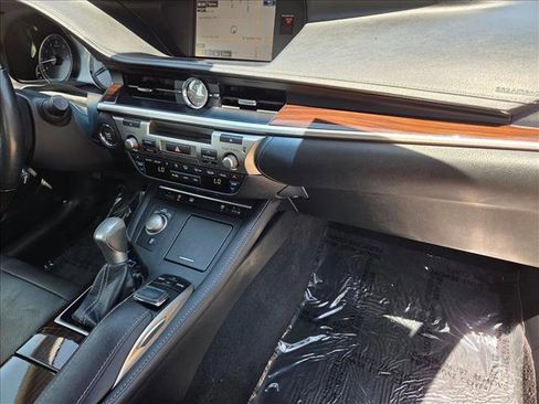 Used 2016 Lexus ES 350 FWD image 21