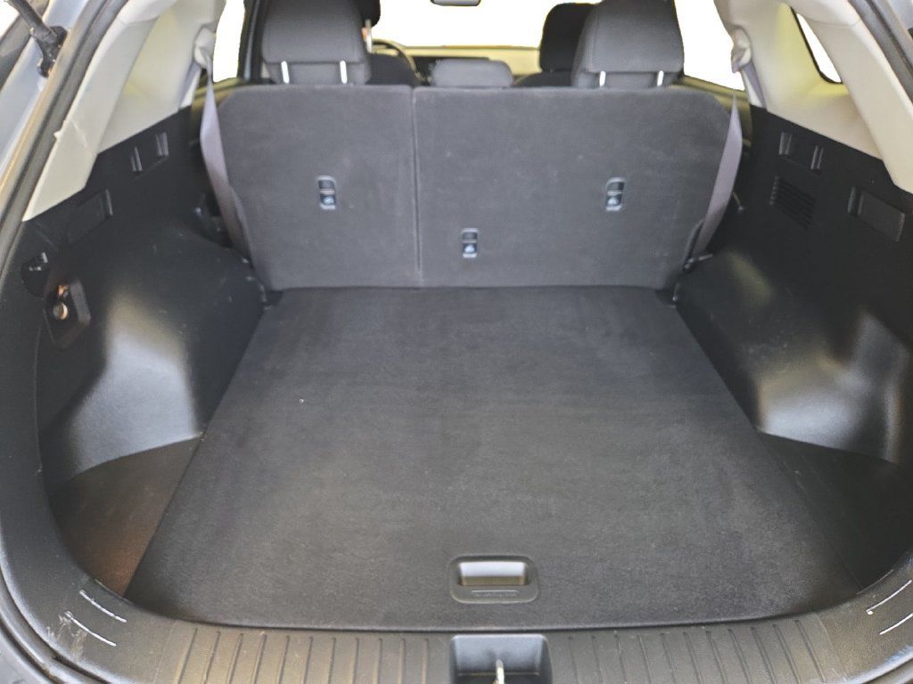 Used 2023 Kia Sportage LX AWD/4WD image 25