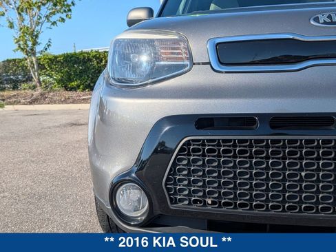 Used 2016 Kia Soul + image 9