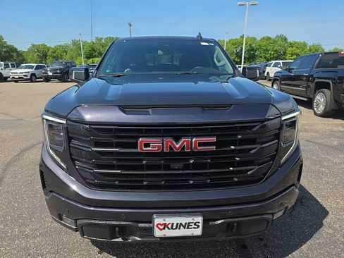 Used 2024 GMC Sierra 1500 Elevation w/ Elevation Premium Package AWD/4WD image 13