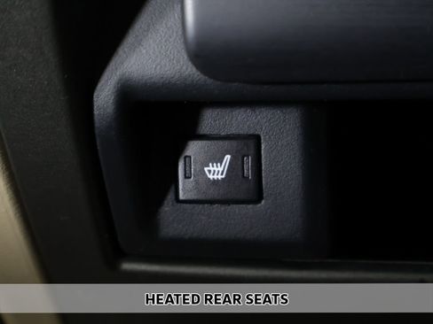 Used 2016 Land Rover LR4 HSE image 9