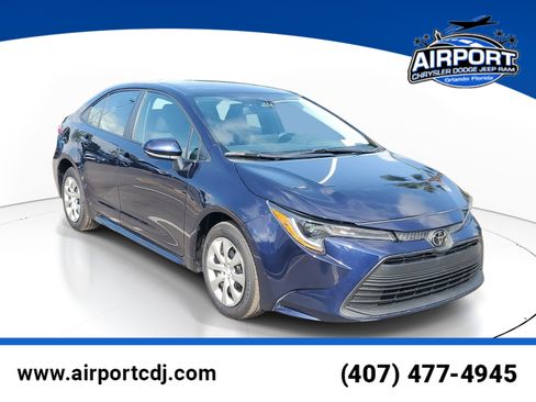 Used 2026 Toyota Corolla LE FWD image 1