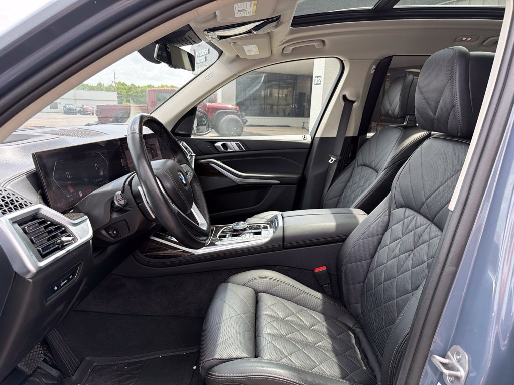 Used 2024 BMW X7 xDrive40i w/ Premium Package AWD/4WD image 18