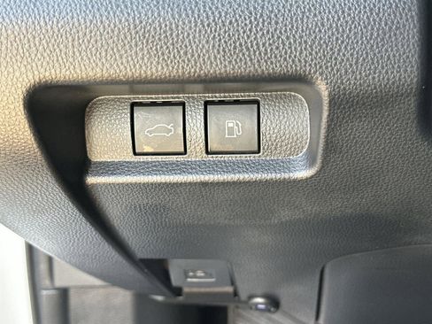 Used 2026 Toyota Crown Platinum image 31