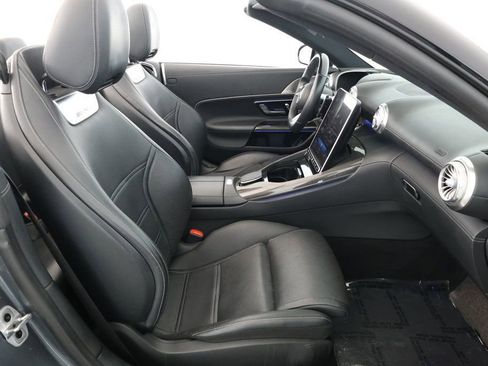 Used 2022 Mercedes-Benz SL 55 AMG 4MATIC image 23