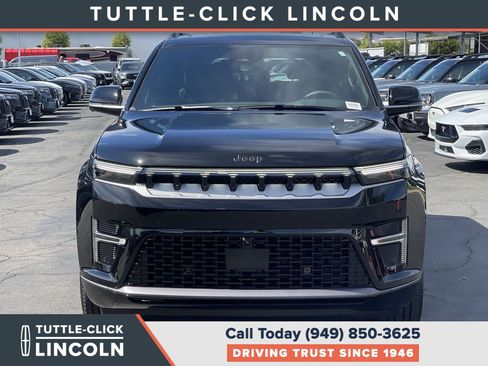 Used 2026 Jeep Grand Wagoneer 2WD w/ Premium Group I image 2