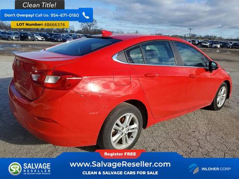 Used 2017 Chevrolet Cruze LT image 4
