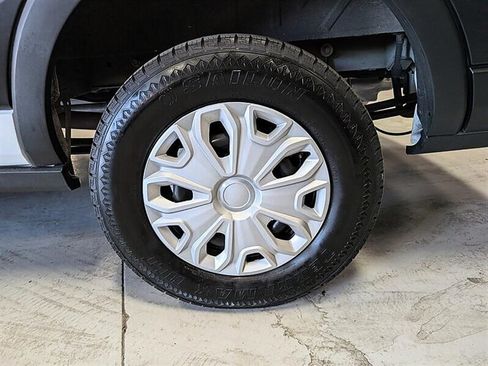 Used 2025 Ford Transit 350 XLT RWD image 14