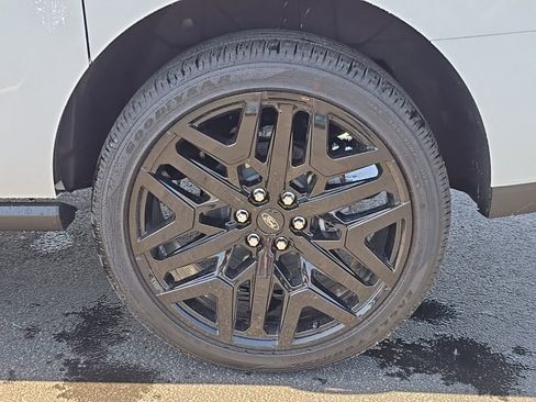 New 2026 Ford Expedition Max Platinum w/ Stealth Performance Package image 61