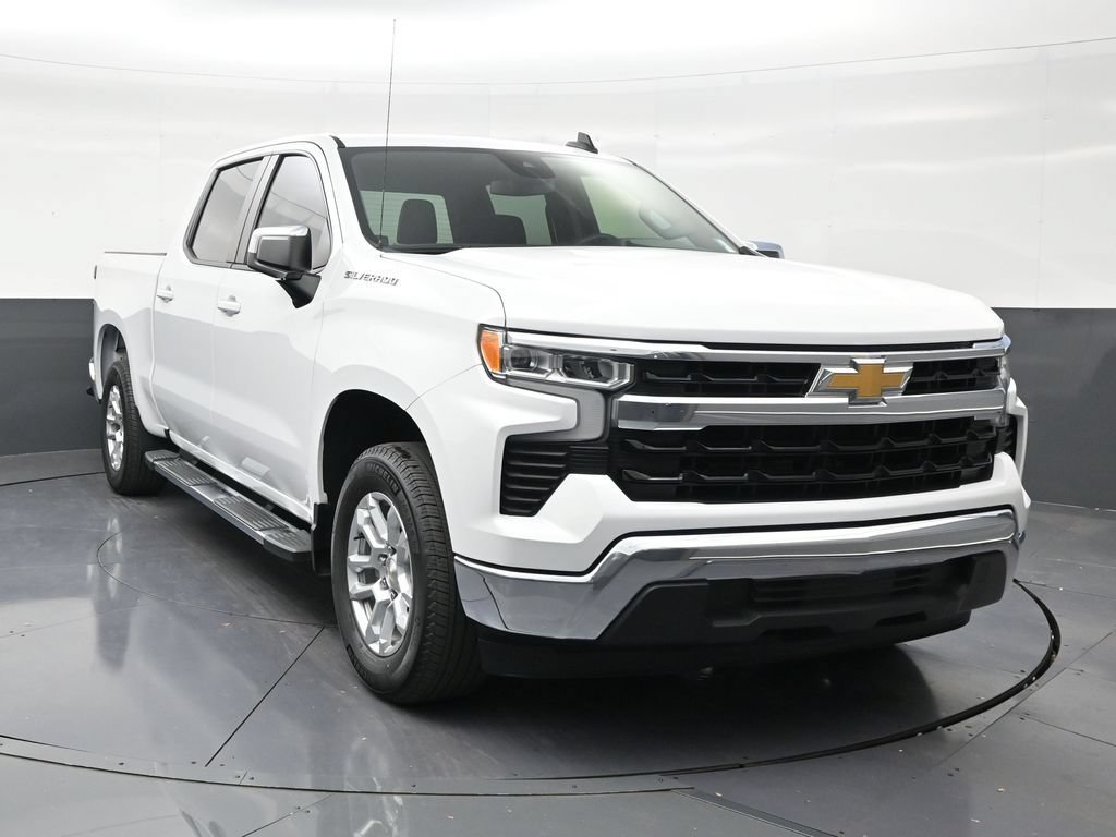 Used 2024 Chevrolet Silverado 1500 LT RWD image 7
