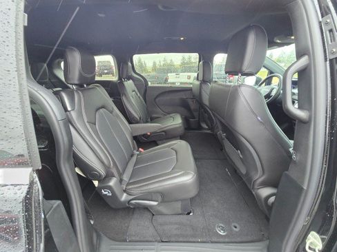 New 2026 Chrysler Voyager LX FWD image 14