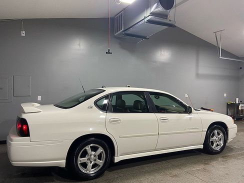 Used 2004 Chevrolet Impala LS w/ Preferred Equipment Group image 3