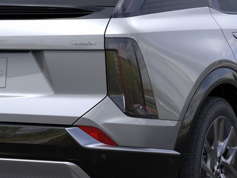 New 2026 Cadillac Optiq Luxury 1 RWD image 11