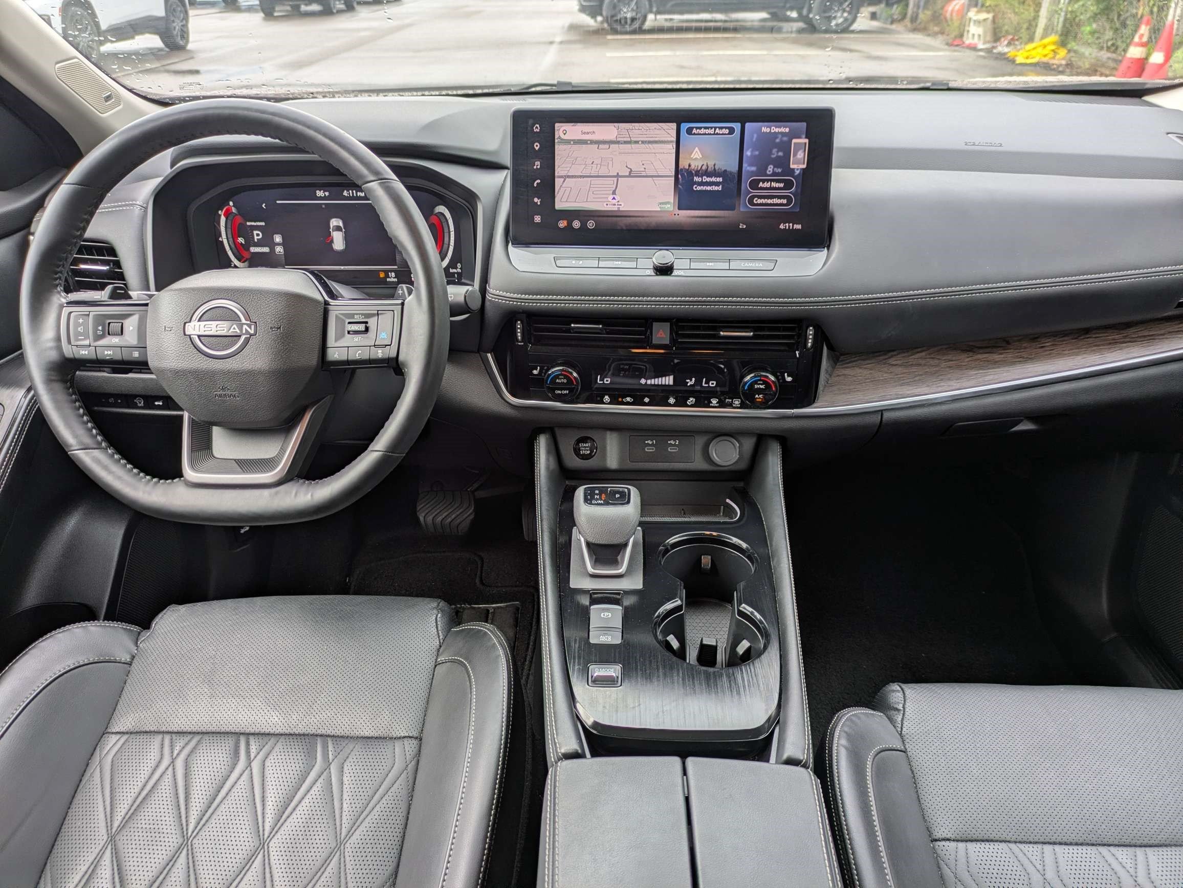 Used 2025 Nissan Rogue Platinum FWD image 15