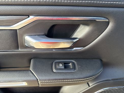 Used 2024 RAM 1500 Laramie image 34