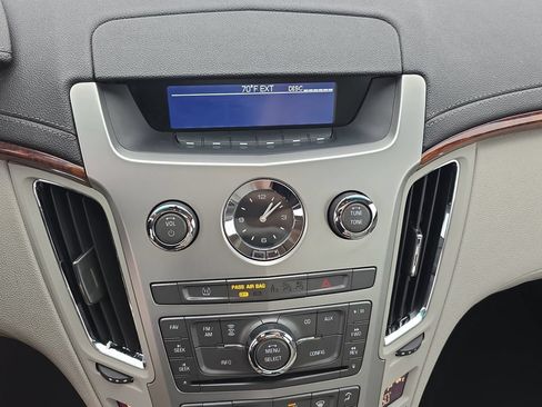 Used 2011 Cadillac CTS Luxury RWD image 20