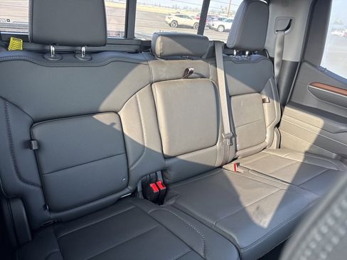 Certified 2025 GMC Sierra 1500 Denali image 9